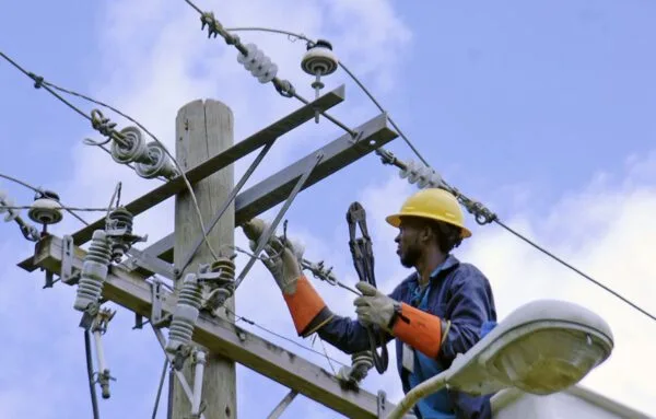 Rubén Bichara advierte que eliminar apagones incrementa el subsidio eléctrico