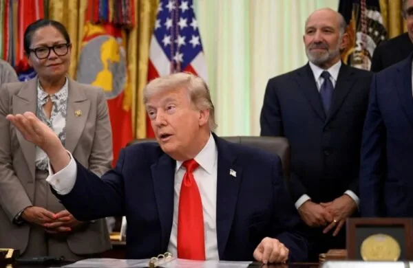 Trump responde a exigencias de Irán tras amenaza de cierre del estrecho de Ormuz