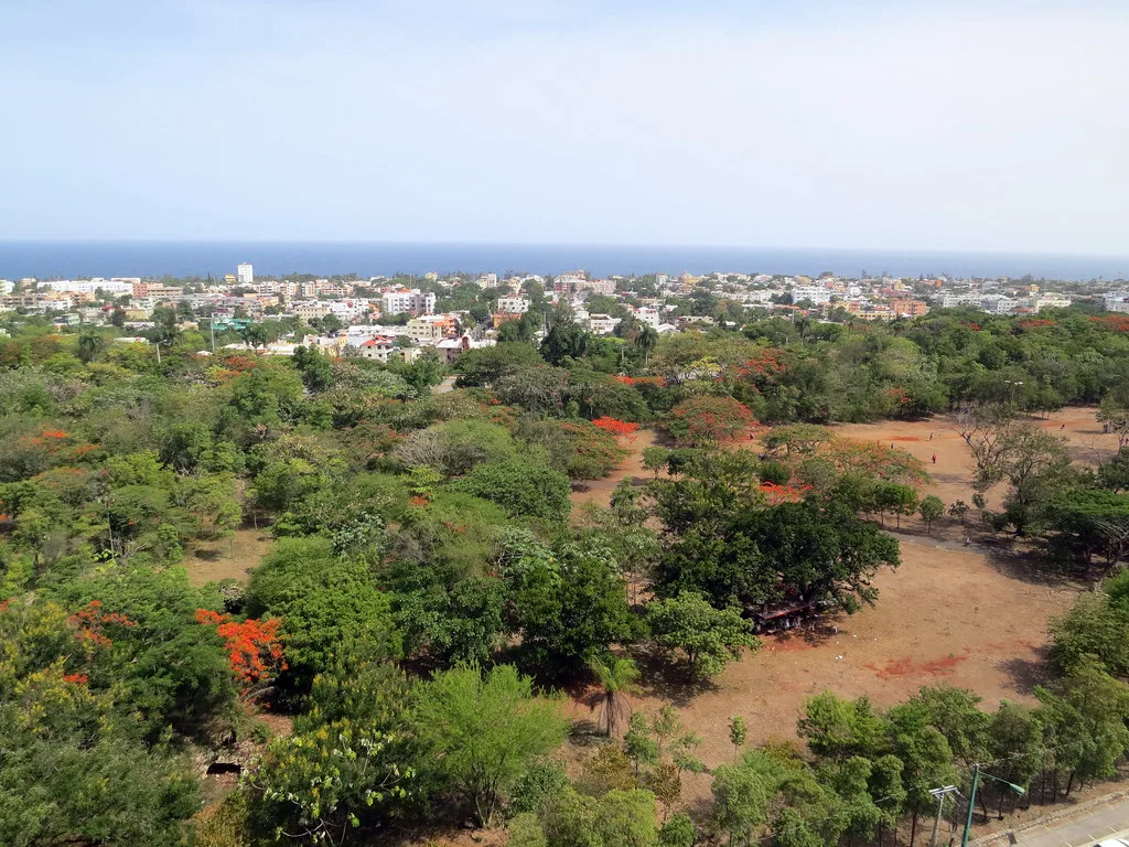 Alcaldía oficializa nombre Parque Mirador Sur Dr. Joaquín Balaguer con develamiento de tarja