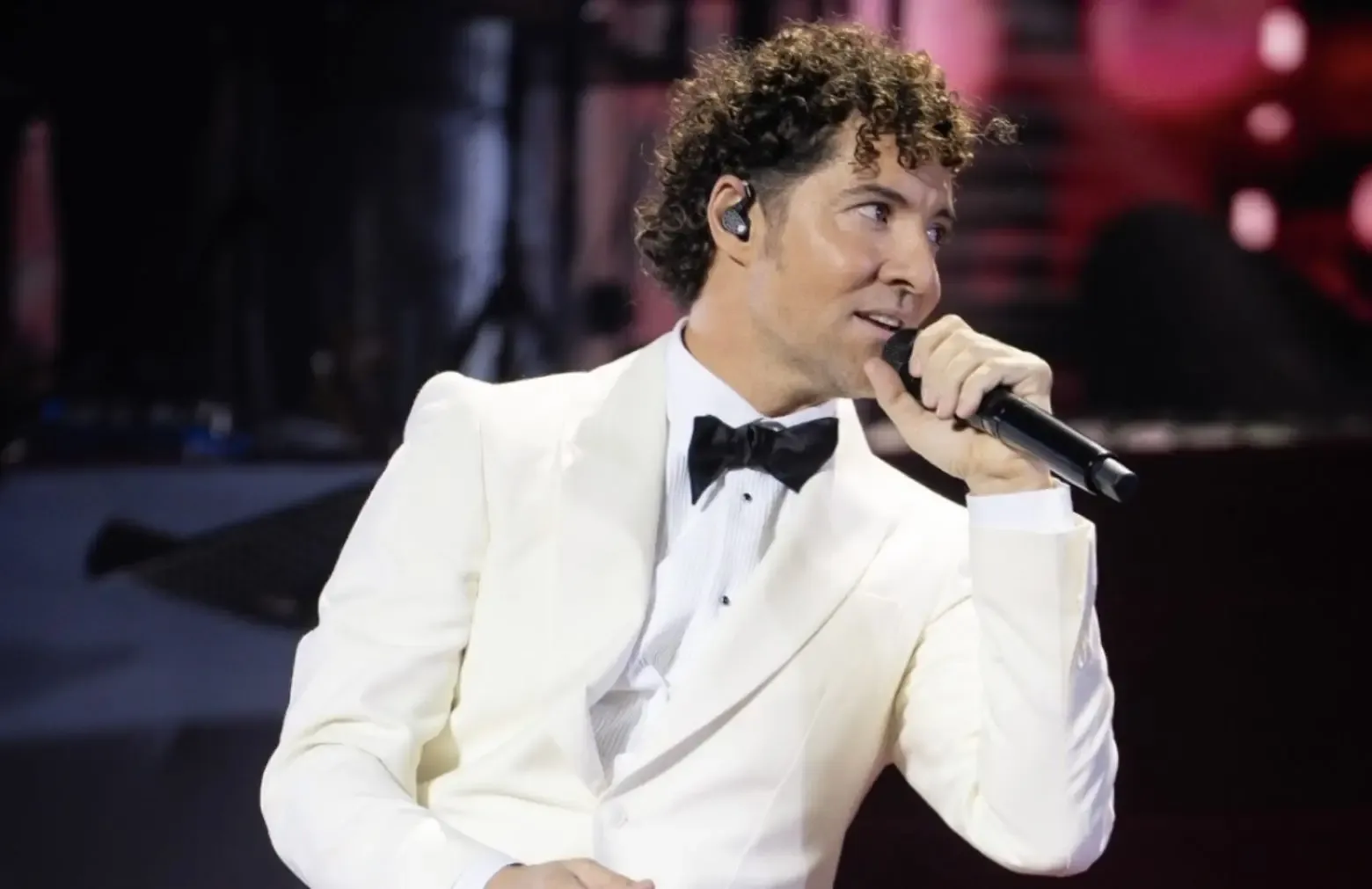 David Bisbal lanza 'Eternos', disco tributo a clásicos de la música