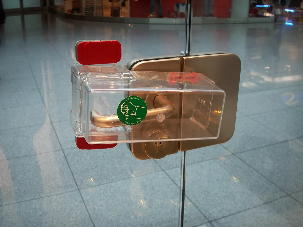 Guía esencial para viajar con seguridad: prevención y protocolos de emergencia