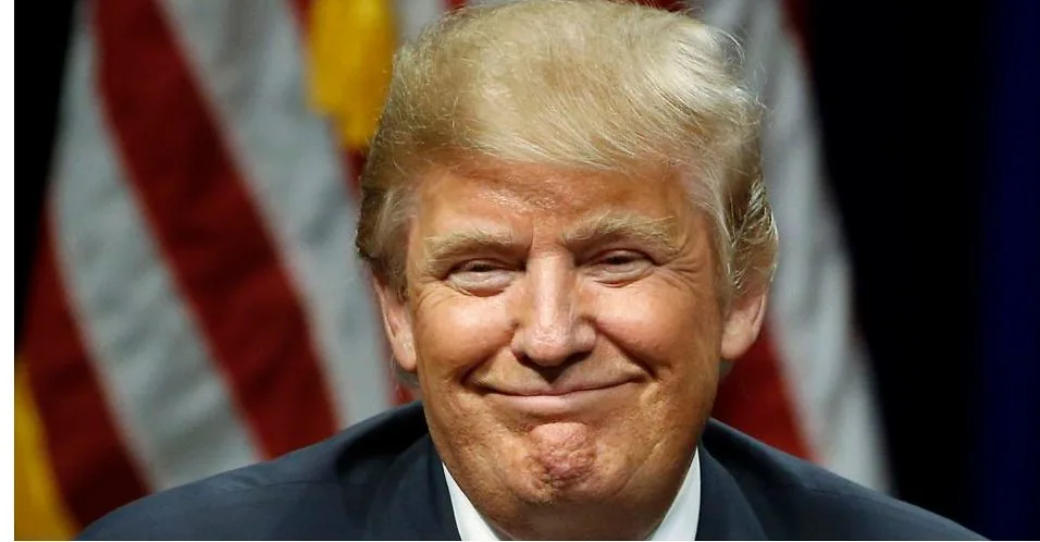 Trump acusa a inmigrantes de ser criminales y promete recompensas a votantes republicanos