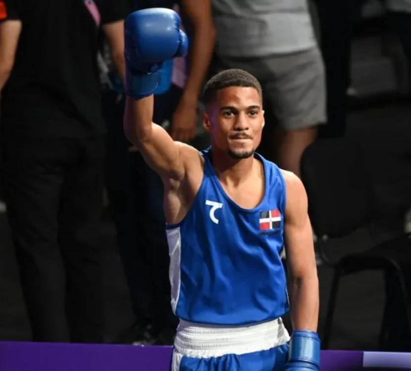 Junior Alcántara gana oro en boxeo 55kg en Juegos Centroamericanos Santo Domingo 2026