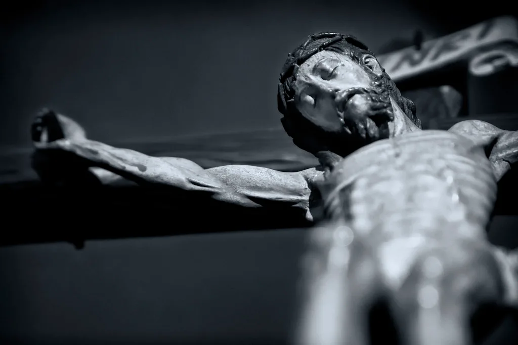El Soneto a Cristo Crucificado: Un Poema Atemporal que Trasciende su Autor