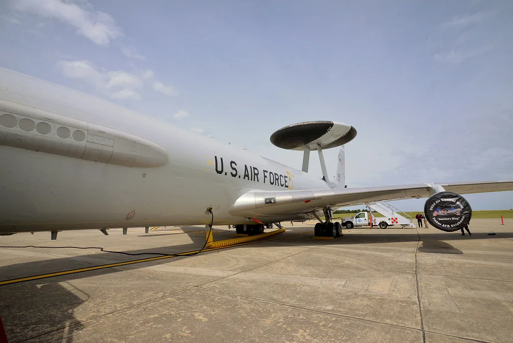 RD busca ampliar cooperación aérea con Medio Oriente tras invitación a foro saudita