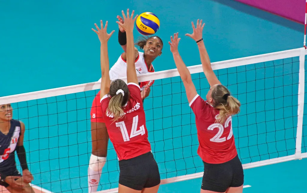 República Dominicana avanza a la final del voleibol femenino tras vencer a Puerto Rico
