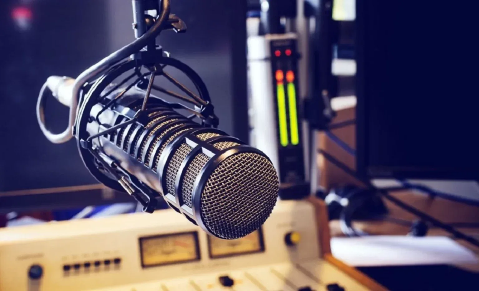 La radio dominicana celebra 100 años: 70% de emisoras más interactivas y adaptadas a la era digital