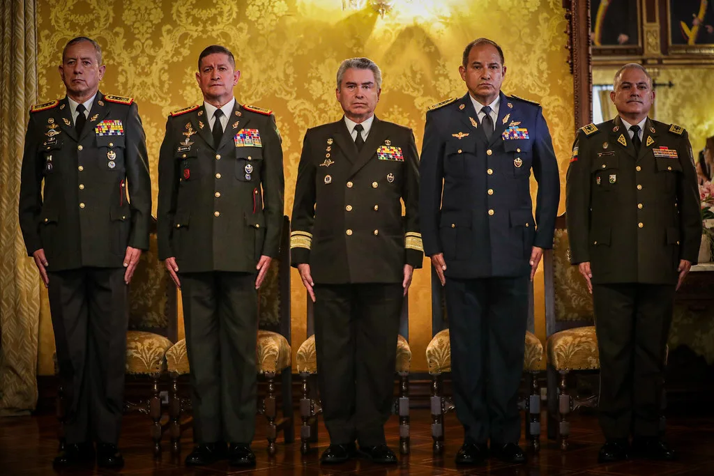 Nuevos mandos militares asumen con el reto de superar gestión anterior