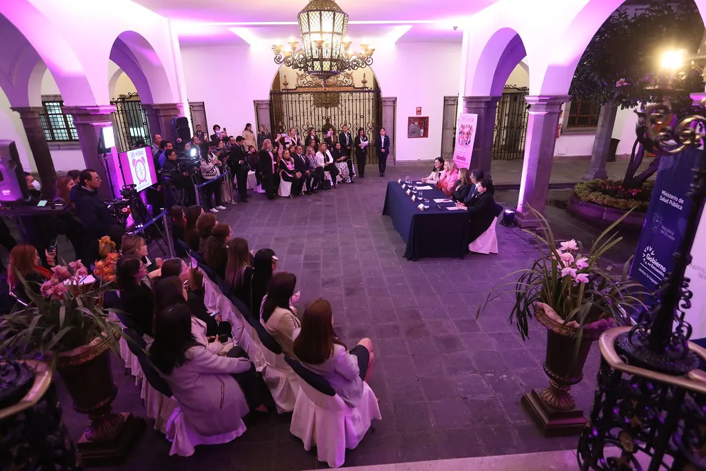 Roche y Senasa lanzan alianza para mejorar detección temprana de cáncer de mama en República Dominicana