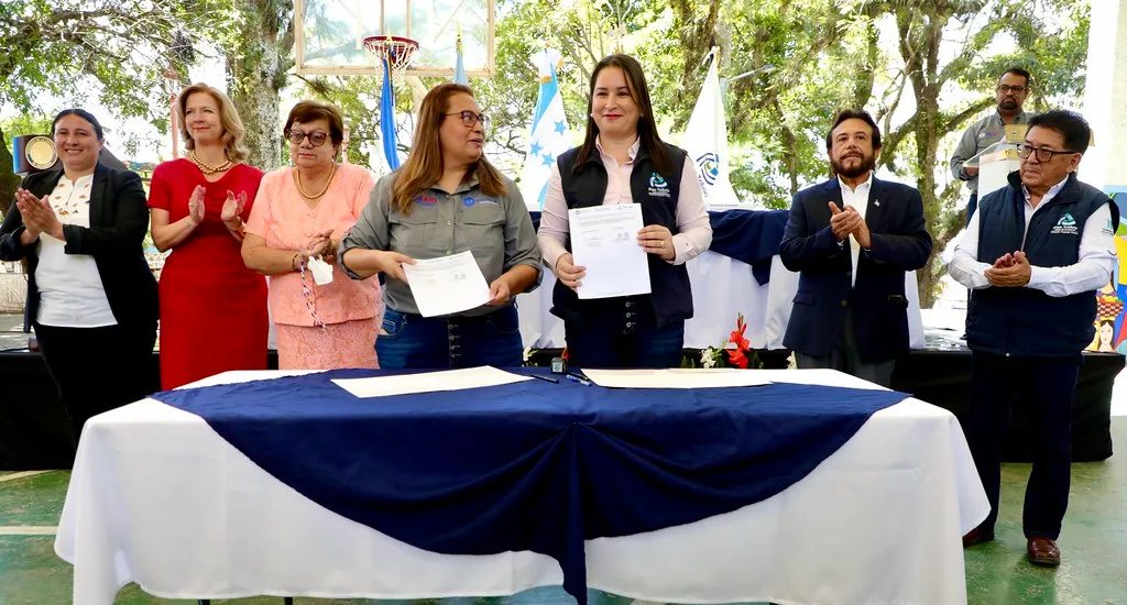 Experto advierte que cultivos de aguacate y tayota en cuencas altas amenazan fuentes de agua