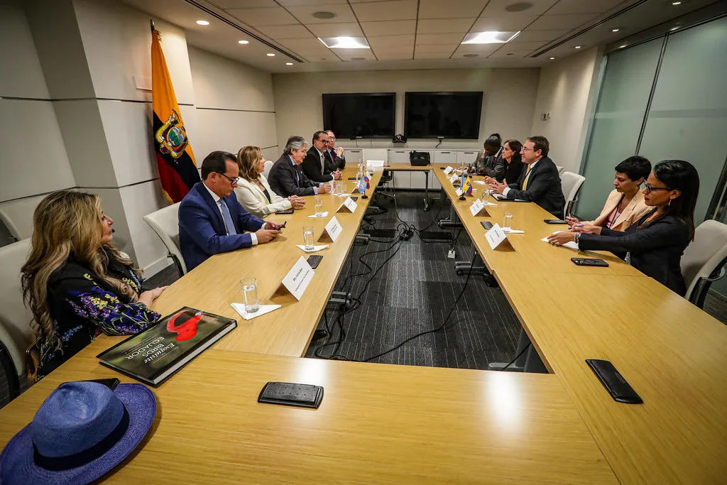 Crédito y depósitos bancarios en RD crecen a doble dígito en junio de 2026