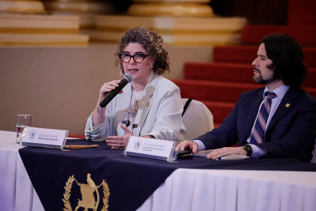Evaluación de las externalidades económicas y financieras del gobierno Abinader (2020-2026)