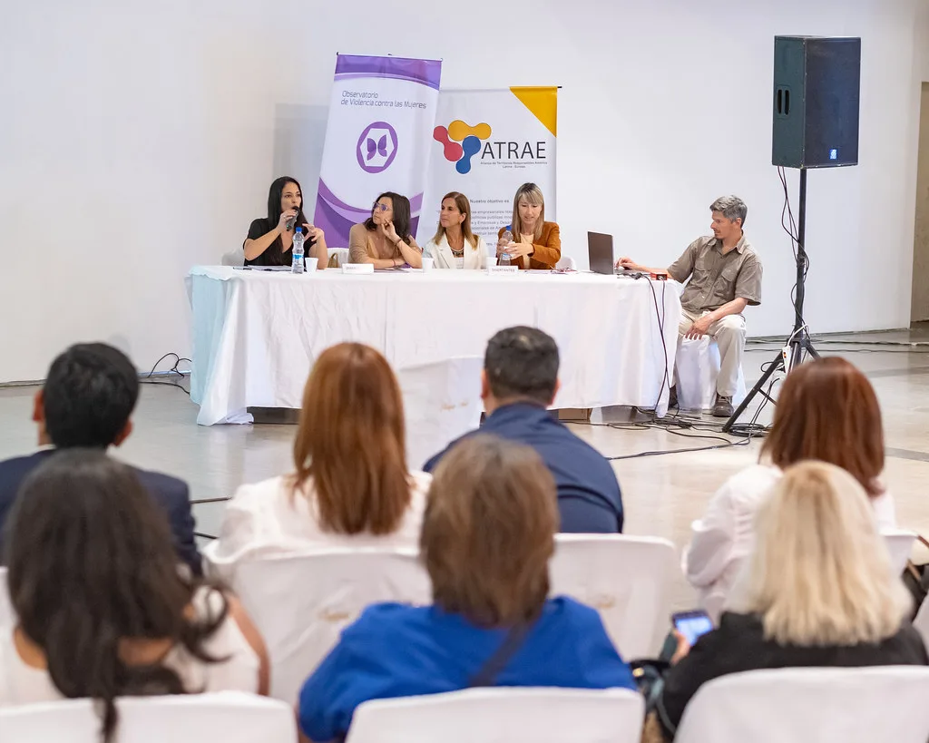 Policía Nacional capacita a 100 agentes en prevención del acoso laboral
