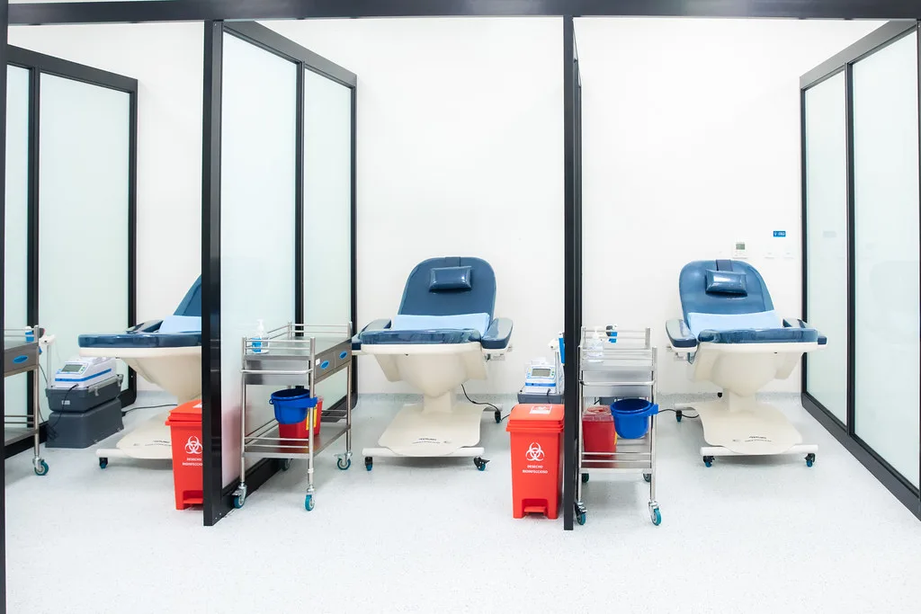Salud Pública cierra banco de sangre por operar sin licencia y múltiples incumplimientos sanitarios