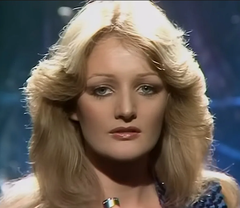Despiden a Bonnie Tyler en su tierra natal con homenaje musical y recuerdos de humildad