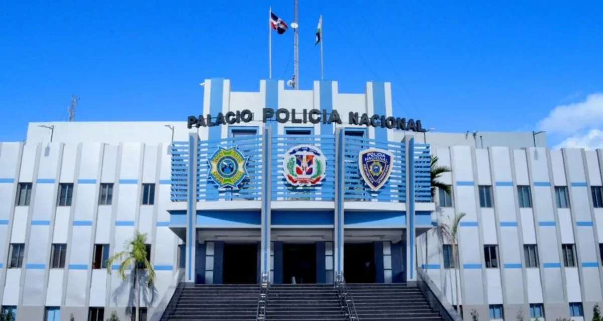 Policía interviene con agentes químicos en acto de Gonzalo Castillo tras riña