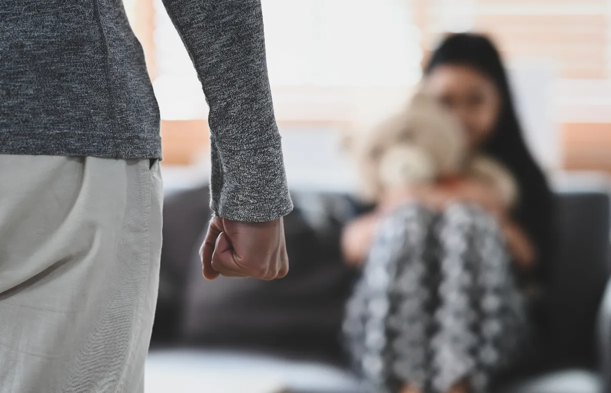 Más de la mitad de las muertes violentas de niñas menores de 14 años ocurren en el entorno familiar