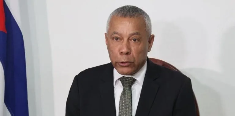 Cuba responde a solicitud de retiro de diplomáticos en RD: mantiene vínculos históricos