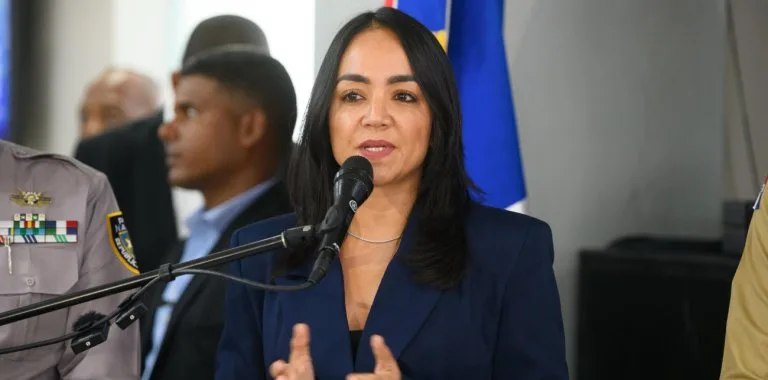 Ministra Raful alerta sobre conflictos sociales como problema de seguridad en RD