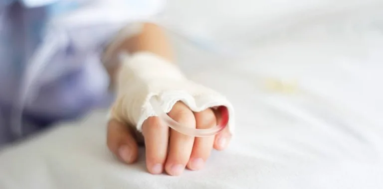 Niño de dos años herido de bala en la cabeza: investigan circunstancias del hecho