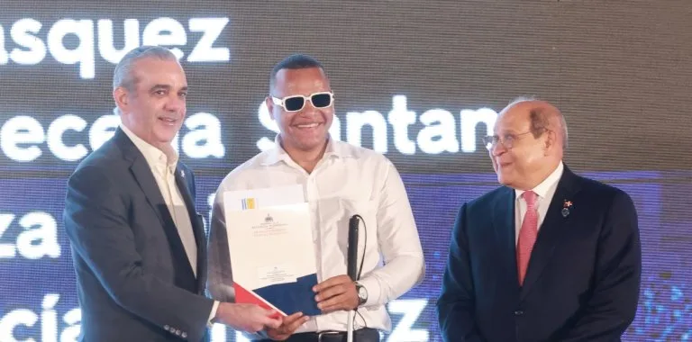 Gobierno dominicano otorga 1,822 becas internacionales para estudios de posgrado