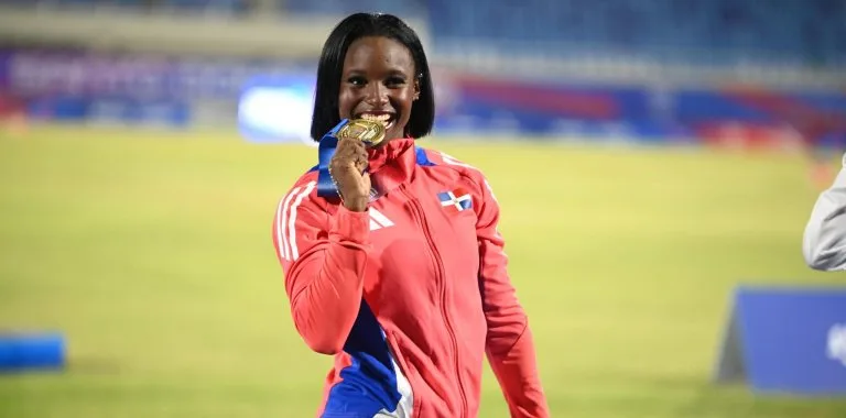 Liranyi Alonso conquista cuatro oros y rompe récords en los Juegos Centroamericanos 2026