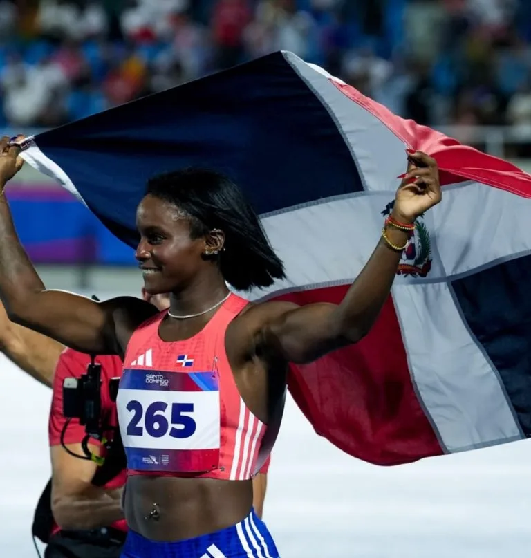 Liranyi Alonso supera adversidades y conquista cuatro oros en Juegos Centroamericanos