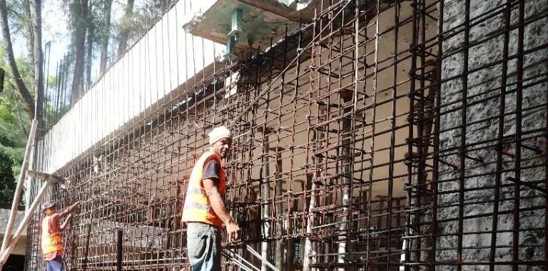 ADP Noreste exige reanudar obras en escuelas antes del inicio del año escolar 2026-2027