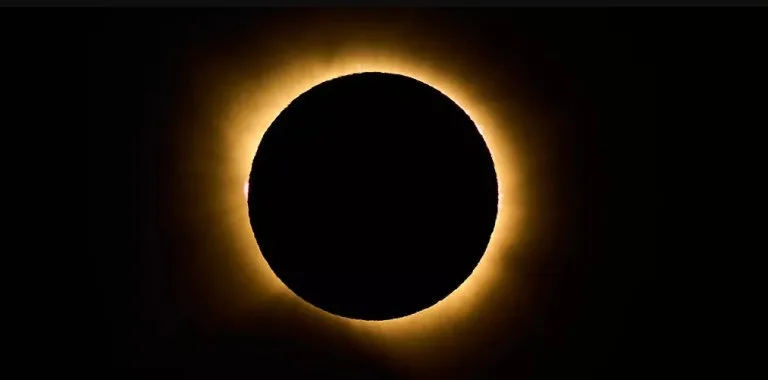 Próximos eclipses solares visibles desde España: fechas y características