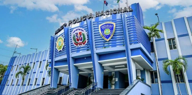 Debate sobre la gestión civil de finanzas en la Policía Nacional Dominicana