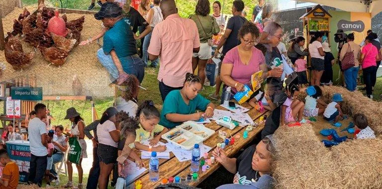Quinta edición de 'A la granja, sin salir de la ciudad' reúne a familias en Santo Domingo