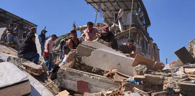 Familia Gilinski dona 48 millones de dólares para reconstruir hospitales y escuelas en Cali tras terremoto
