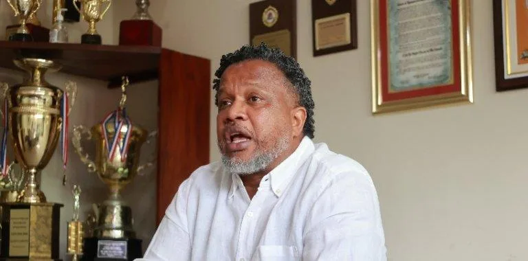 Aquiles Correa recuerda su paso por el baloncesto infantil de Villa Consuelo en 1987