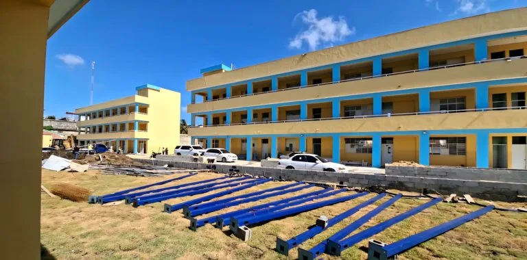 Más de 60 nuevas aulas listas para el regreso a clases en Santo Domingo Este