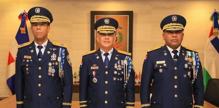 General Martín M. Tapia Sánchez asume como nuevo inspector general de la Policía Nacional