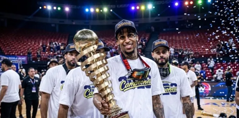 Jassel Pérez firma con Básquet Girona tras título BSN con Vaqueros de Bayamón