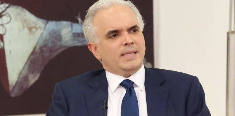 Matrícula educativa se recupera en niveles iniciales pero persiste deserción en secundaria