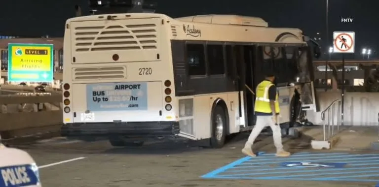 Trece heridos, tres graves, en accidente de autobús en aeropuerto Newark