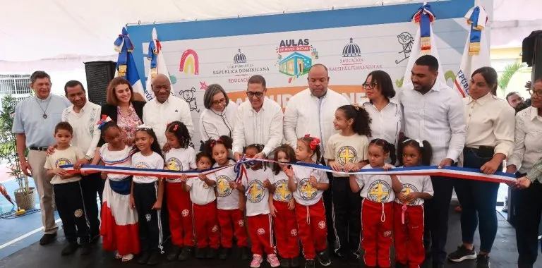 Minerd avanza con reparaciones escolares 24/7 y entrega 186 nuevas aulas iniciales
