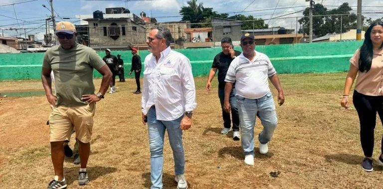 MIVHED se une al rescate del estadio Los Molinos en Villa Duarte