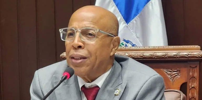 Cámara de Diputados aprueba resoluciones sobre educación vial y ampliación de servicios de salud