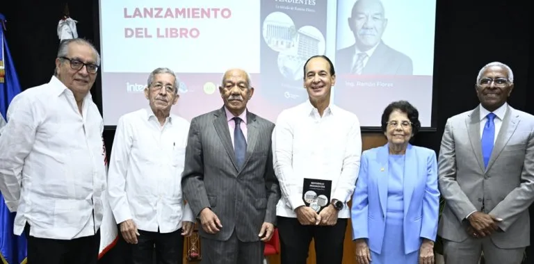 Ramón Flores presenta 'Reformas Pendientes': cinco décadas de reflexión sobre el desarrollo nacional