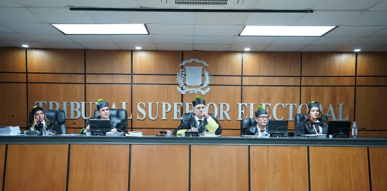 TSE declara inadmisible acción de amparo contra el PLD por consulta ciudadana