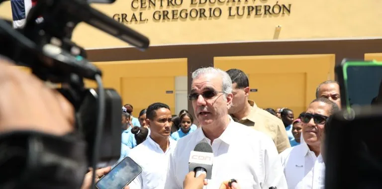 Abinader insiste en que justicia determine responsabilidades en caso SeNaSa
