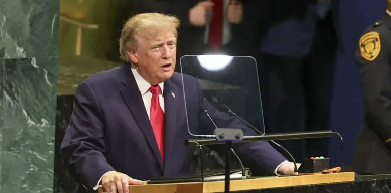 CNN, MSNBC y Politico demandan a Trump por veto a credenciales de prensa