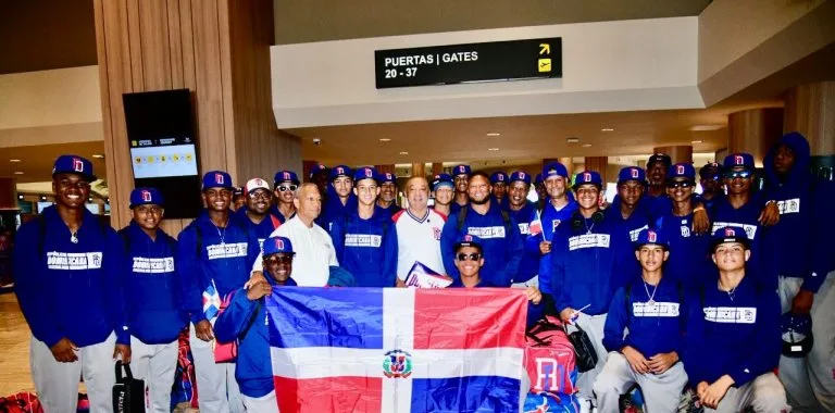 Selección Dominicana U-15 parte a México para Copa Mundial de Béisbol