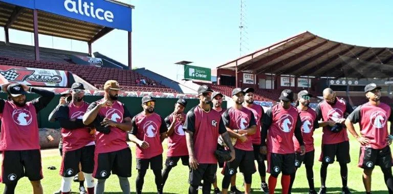 Leones y Gigantes inician pretemporada con 72 jugadores en primera jornada