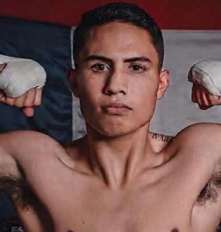 Fallece el boxeador Arturo 'Lobito' Torres tras colapsar tras pelea en Mexicali