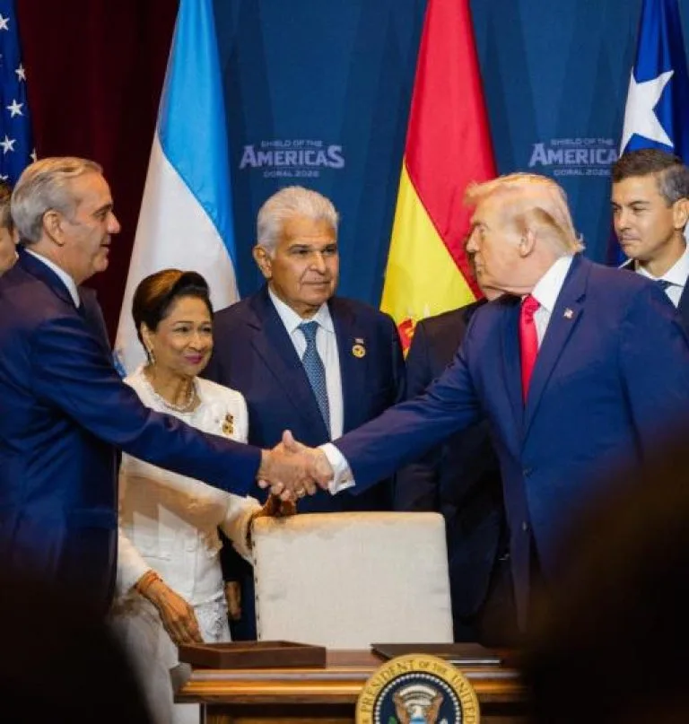 Trump elogia a Abinader y respalda gestión de embajadora Leah Campos en RD