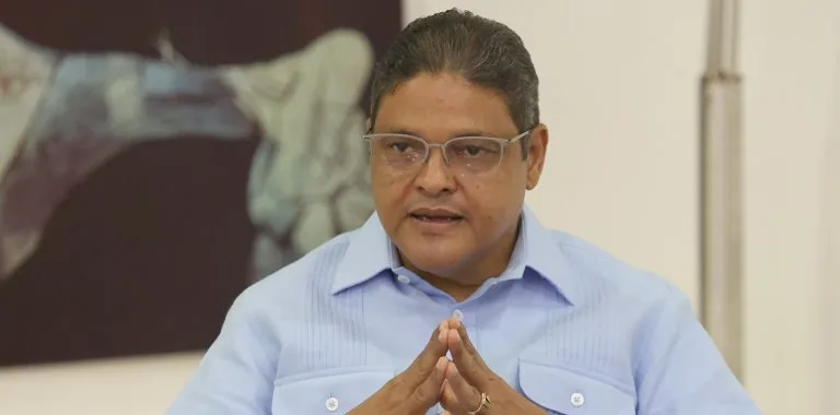 Intrant presenta plan para mejorar tránsito en República Dominicana